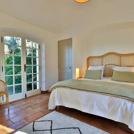 Superbe A Sainte-maxime, Piscine Et Vue - Dina