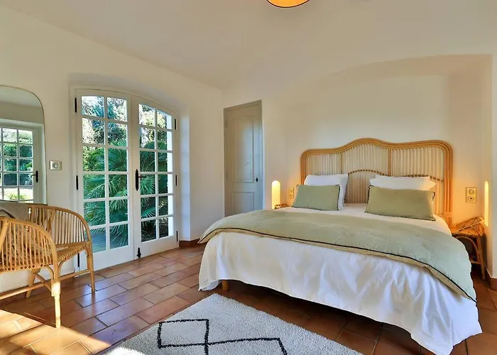 Superbe A Sainte-maxime, Piscine Et Vue - Dina