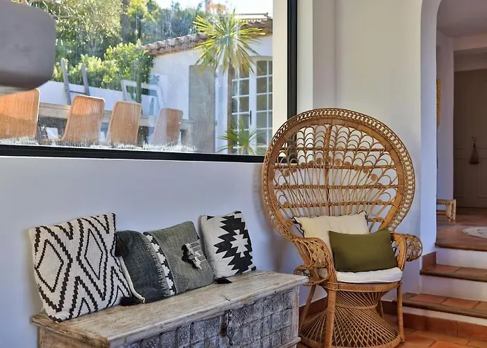 Villa Superbe A Sainte-maxime, Piscine Et Vue - Dina