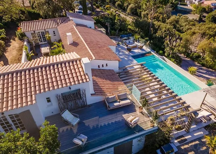 Villa Superbe A Sainte-maxime, Piscine Et Vue - Dina *