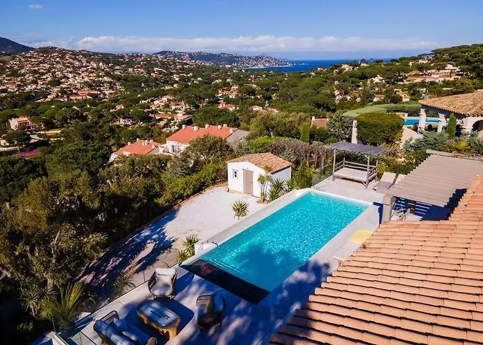 Villa Superbe A Sainte-maxime, Piscine Et Vue - Dina Sainte-Maxime