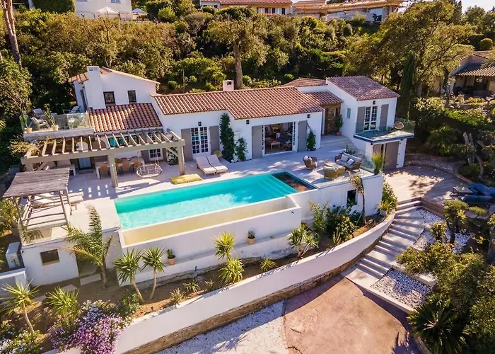 Superbe A Sainte-maxime, Piscine Et Vue - Dina Villa