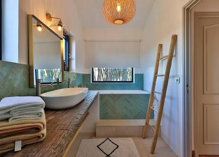 Villa Superbe A Sainte-maxime, Piscine Et Vue - Dina Sainte-Maxime